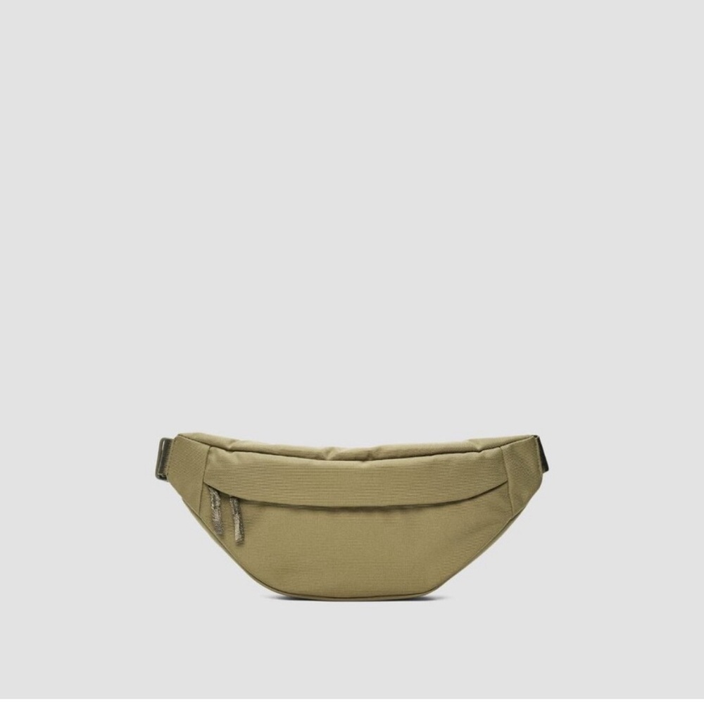 Everlane Renew Transit Fanny Pack / Green Crossbody Bag Minimalist Design
